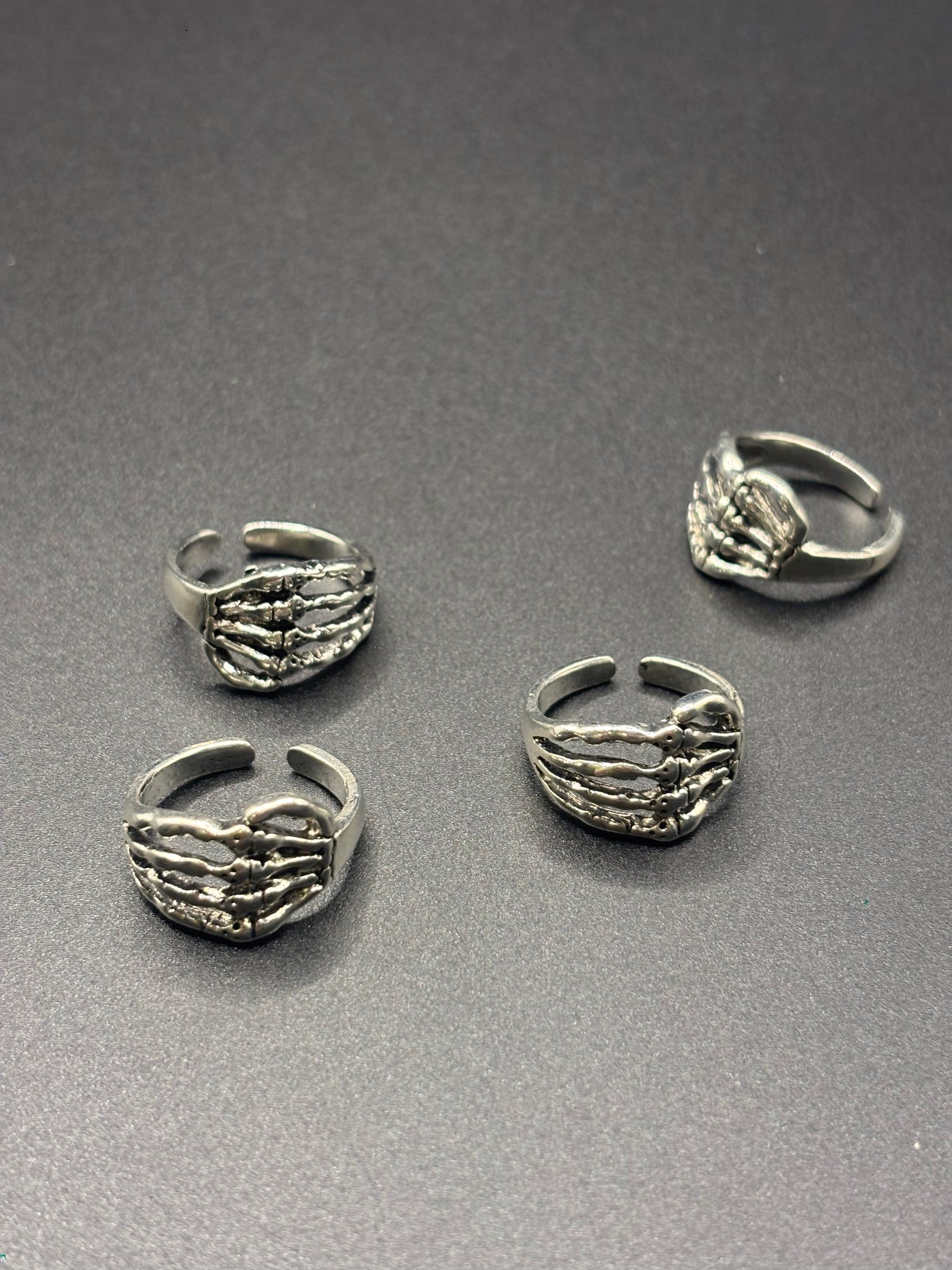 Skull Claw Ring