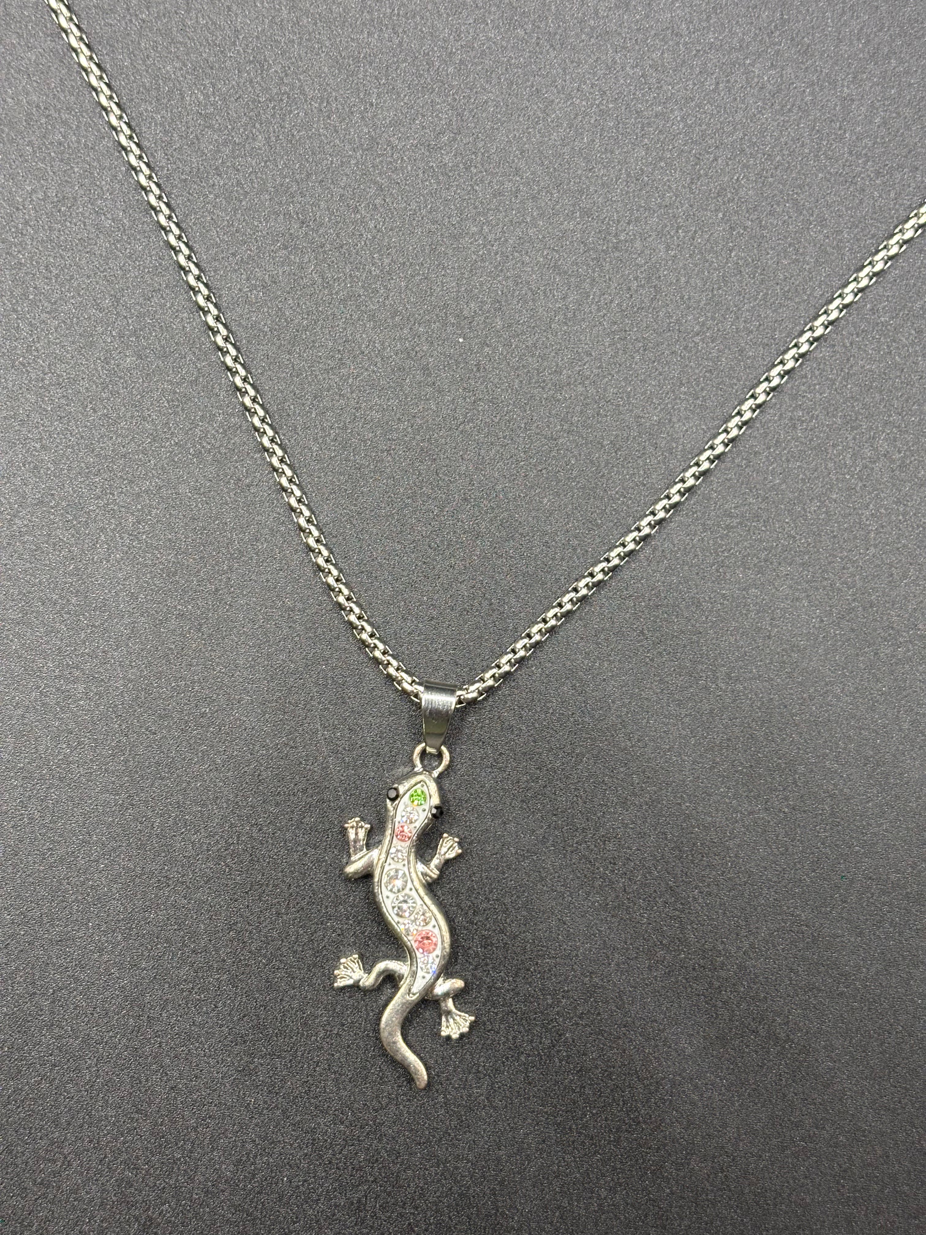 Lizard Pendant with Box Chain
